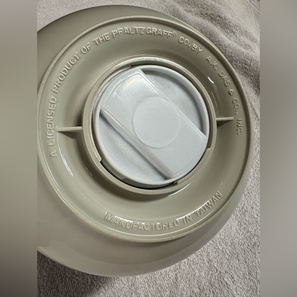 Pfaltzgraff Yorktowne Vacuum Carafe Insulated Hot Cold Beverage Server Pitcher - Picture 8 of 11